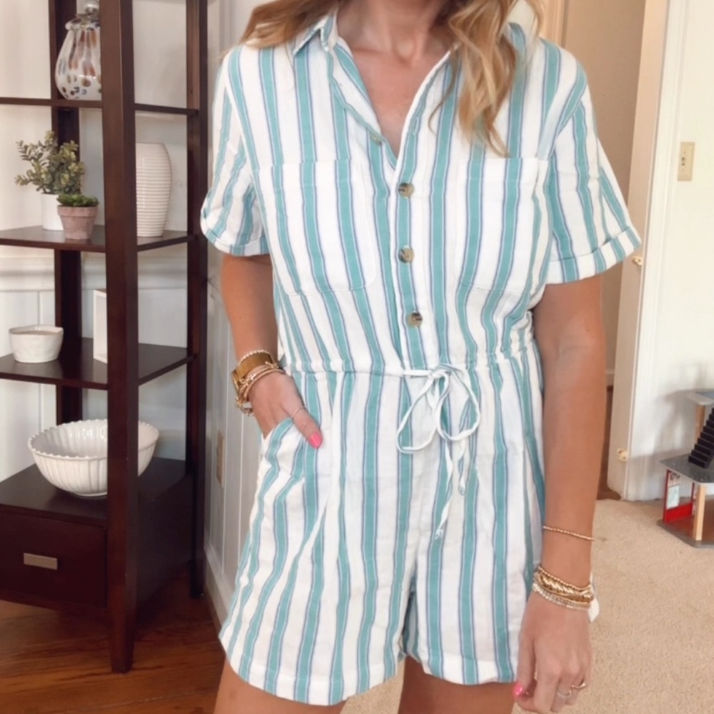 Worn once. Size M. Old Navy Teal and White Striped Romper